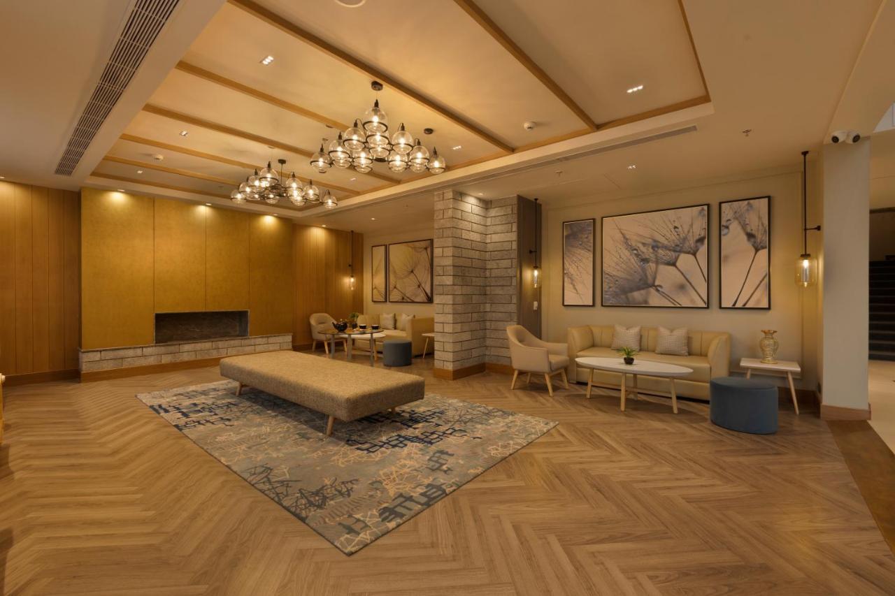 Sarovar Portico Srinagar Esterno foto